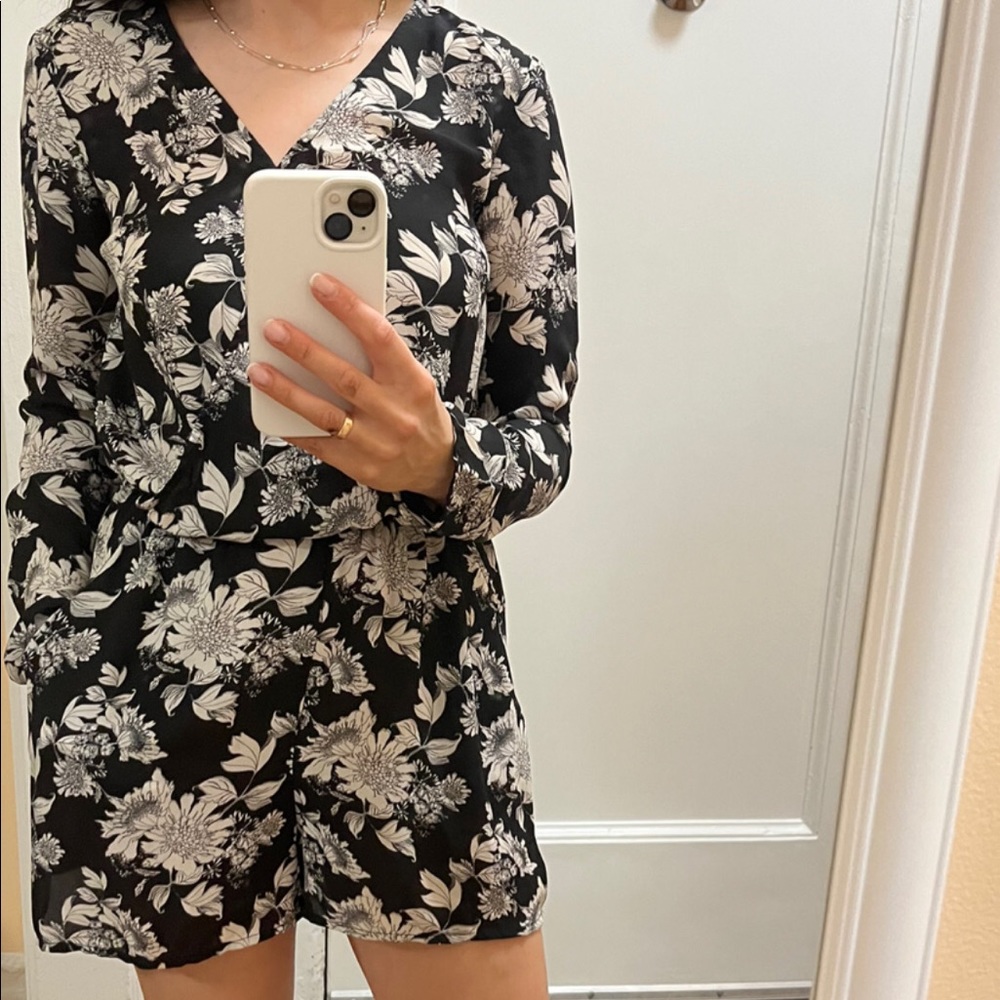 DIVIDED jumpsuit, black color with print, size 6 ( S)